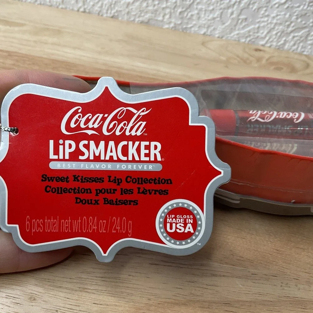 Lip Smacker In Collectible Coca Cola Retro Bottle Tin New Sealed 6 pcs‎ 2014